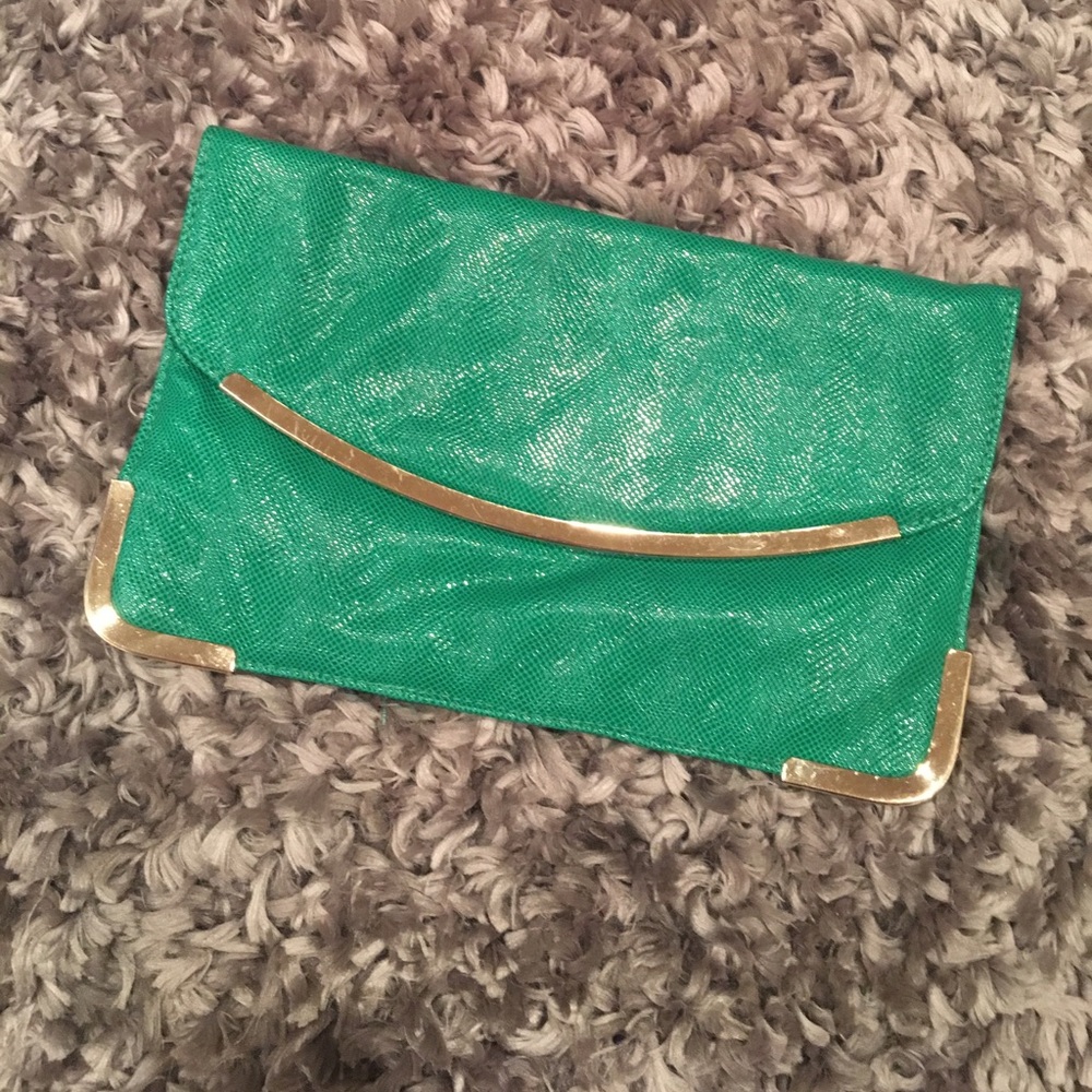 Green and gold clutch 👛