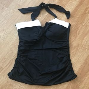 Black and white tankini NWOT