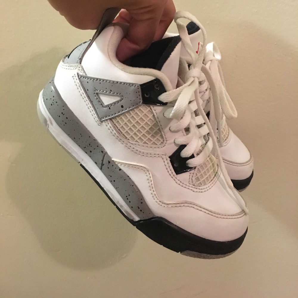 Jordan 4s
