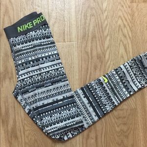 Nike pro leggings