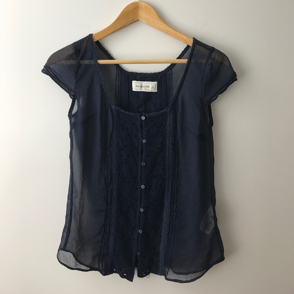 [$6] 🖤 A&F Sheer Short Sleeve Blouse