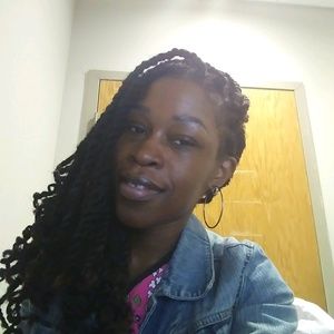 Meet your Posher, Tiara