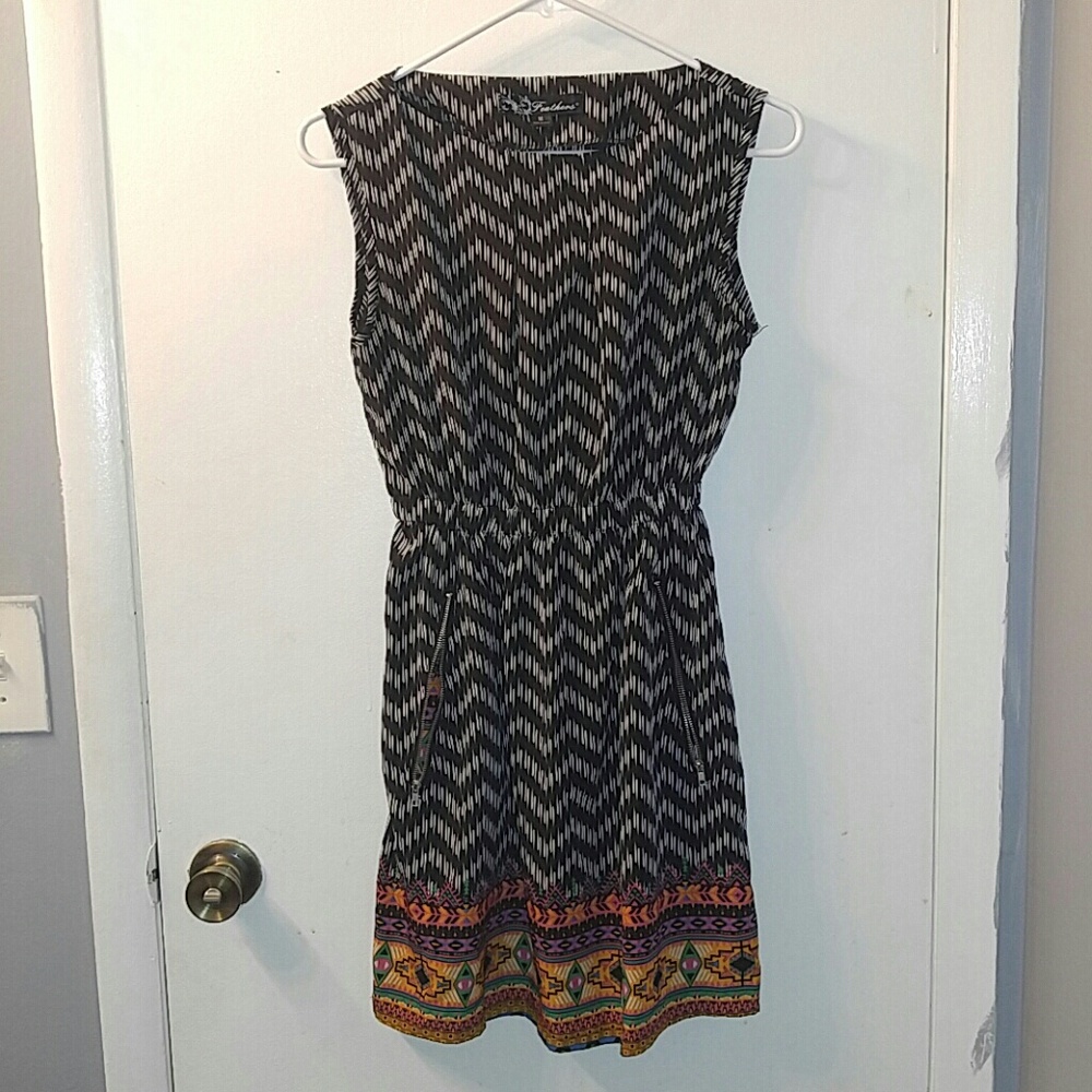 Zipper pocket dress