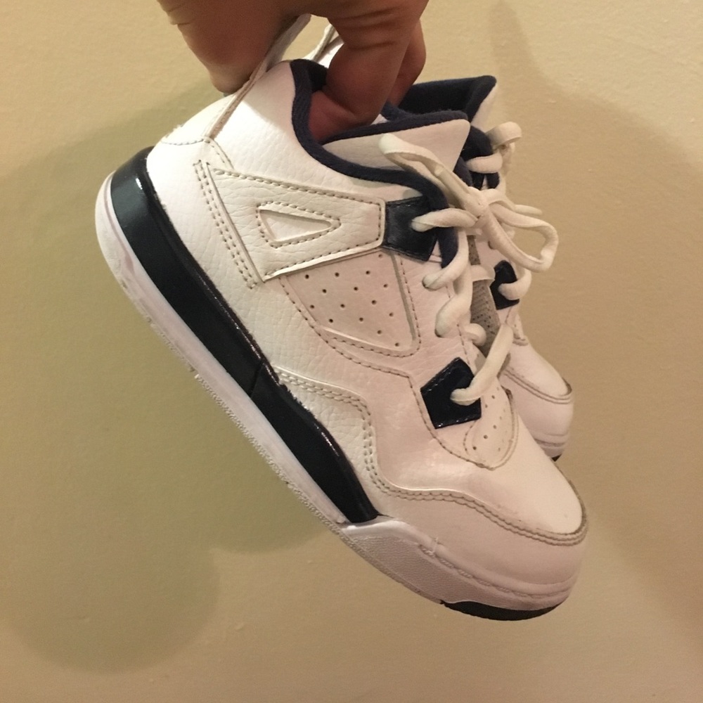 Jordan 4s