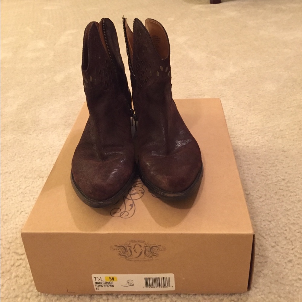 Nine West boots