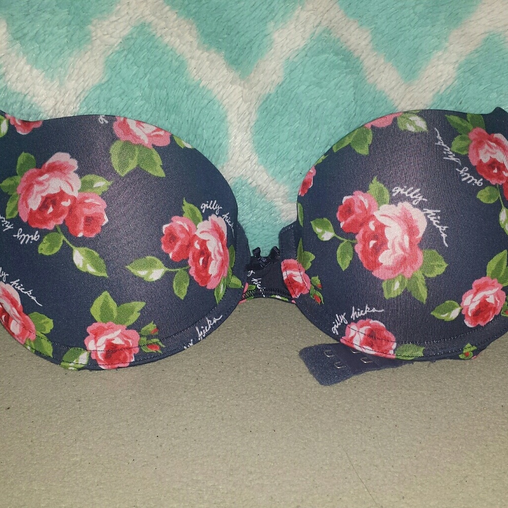 FLORAL 32C HILLY HICKS