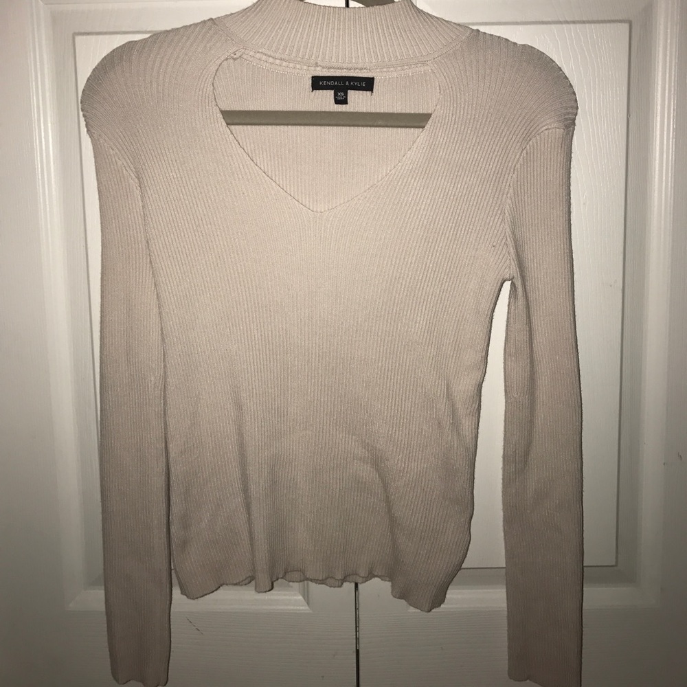 Choker long sleeve shirt