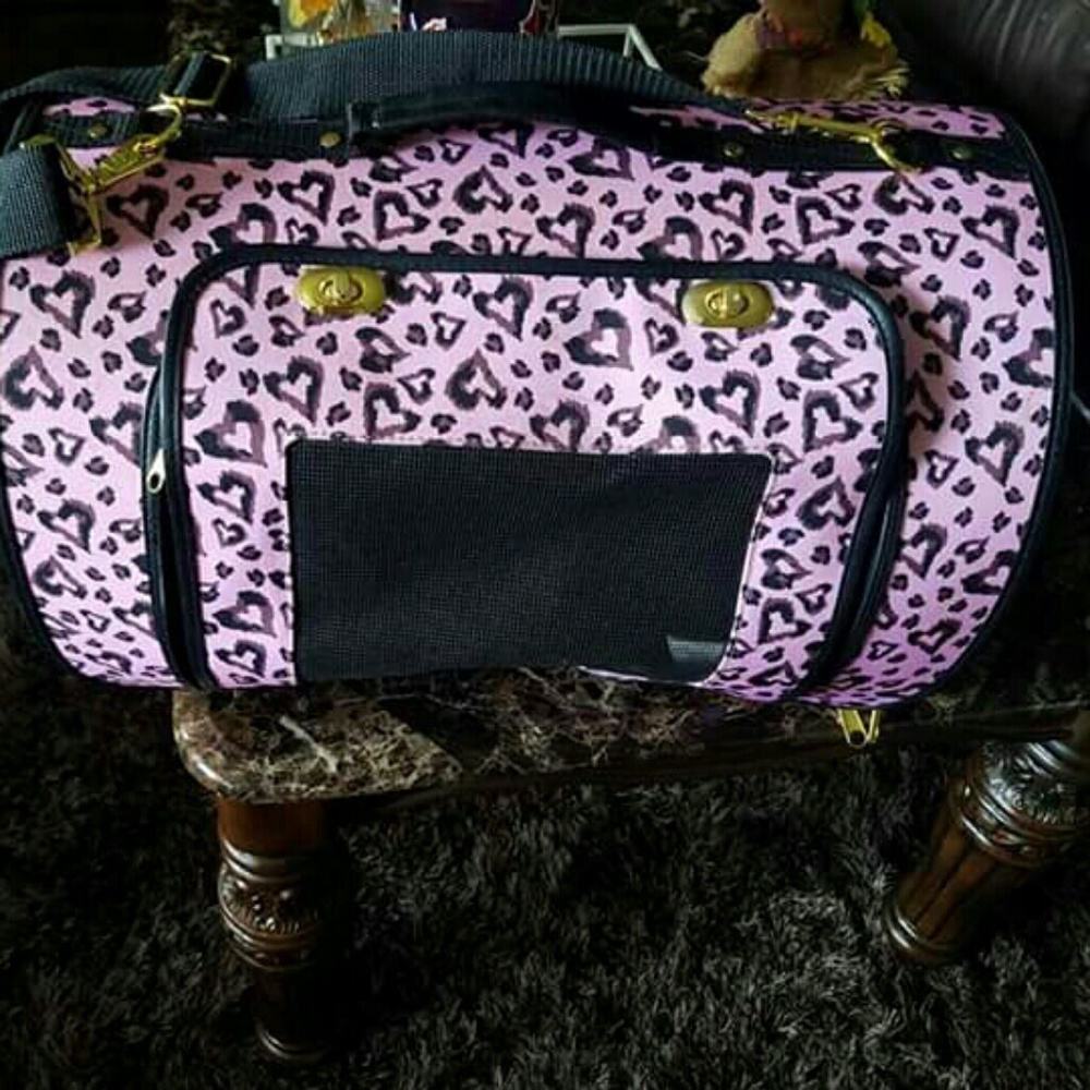 Dog carrier