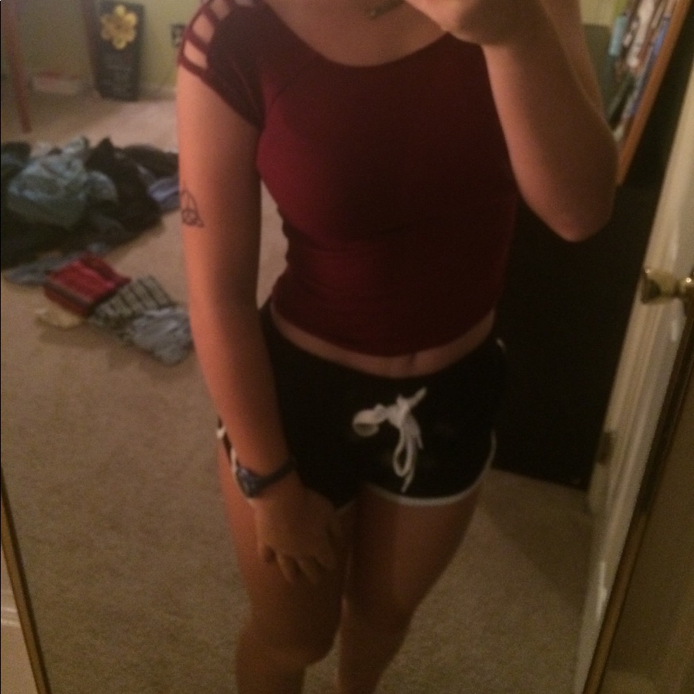 Maroon tight shirt