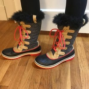 Sorel Tofino boots