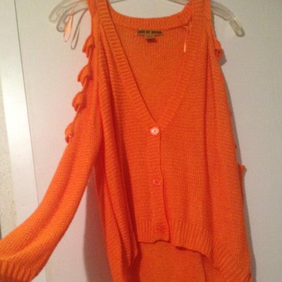 Sweater - Picture 1 of 4