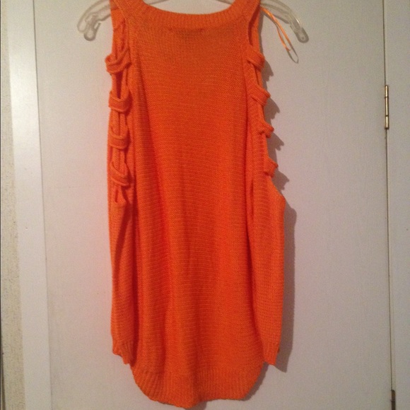 Sweater - Picture 3 of 4