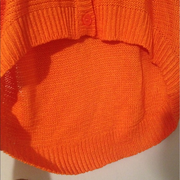 Sweater - Picture 4 of 4