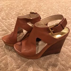 Michael by Michael Kors Camel Leather wedges sz 8