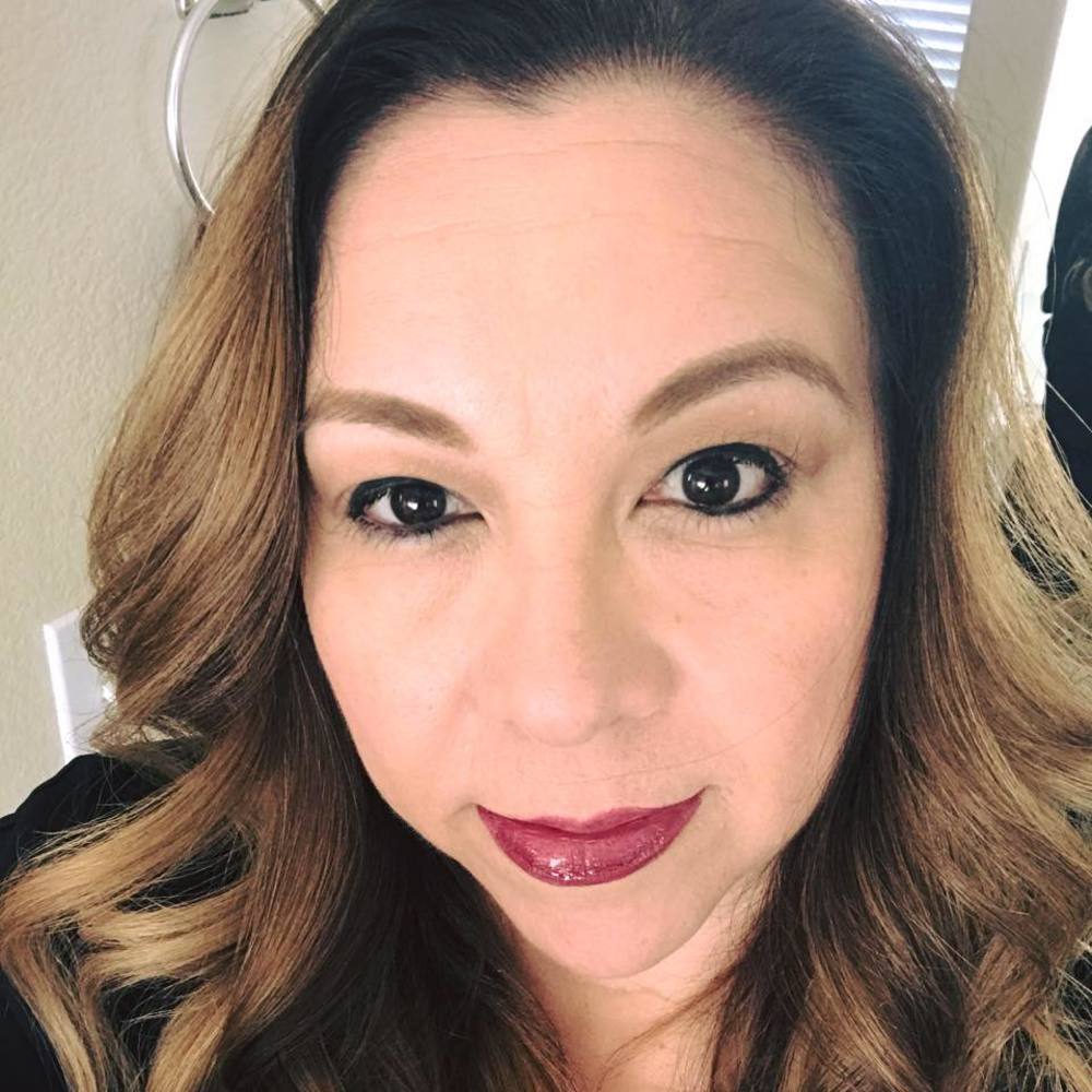 Meet your Posher, Alma