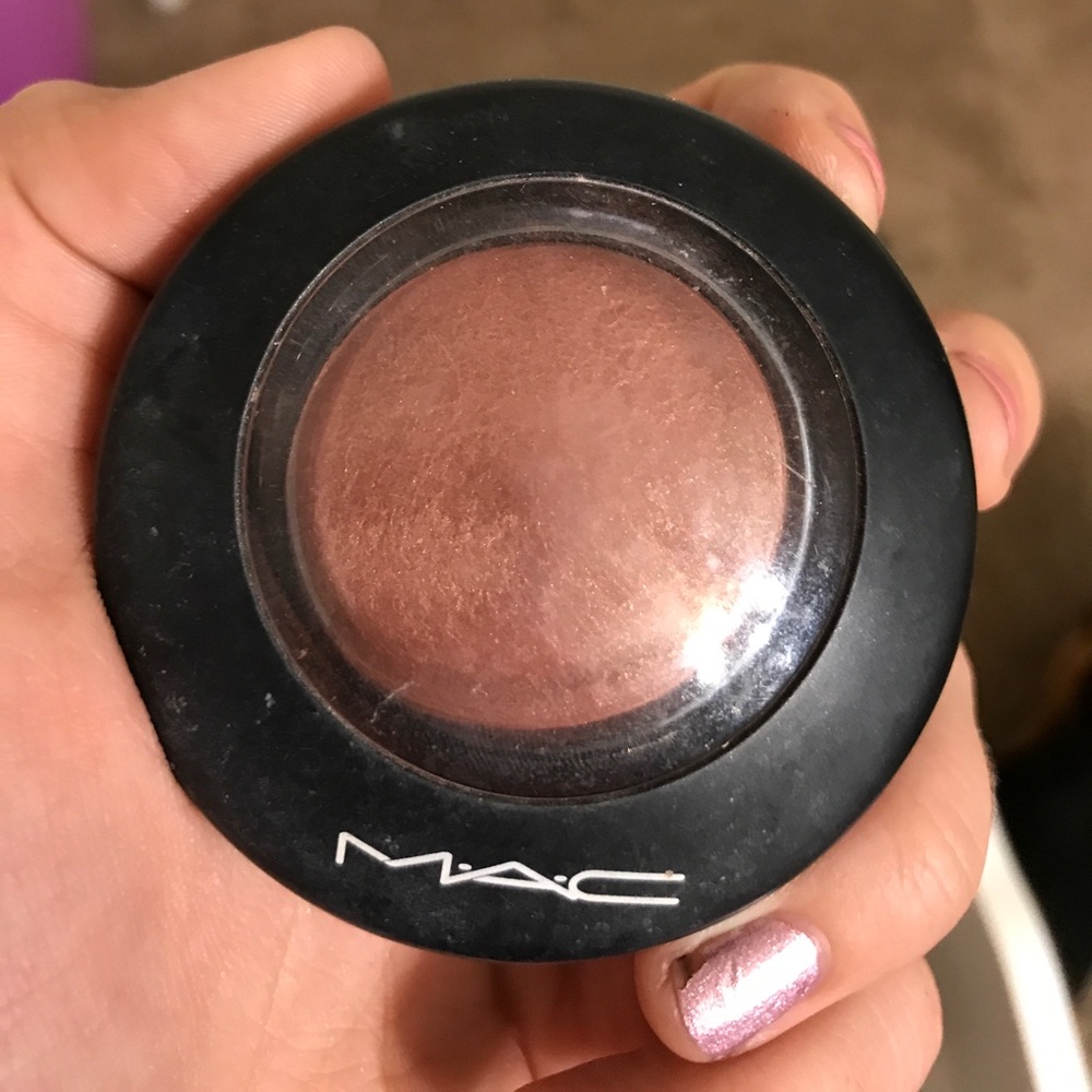 MAC mineralized blush in "love joy"