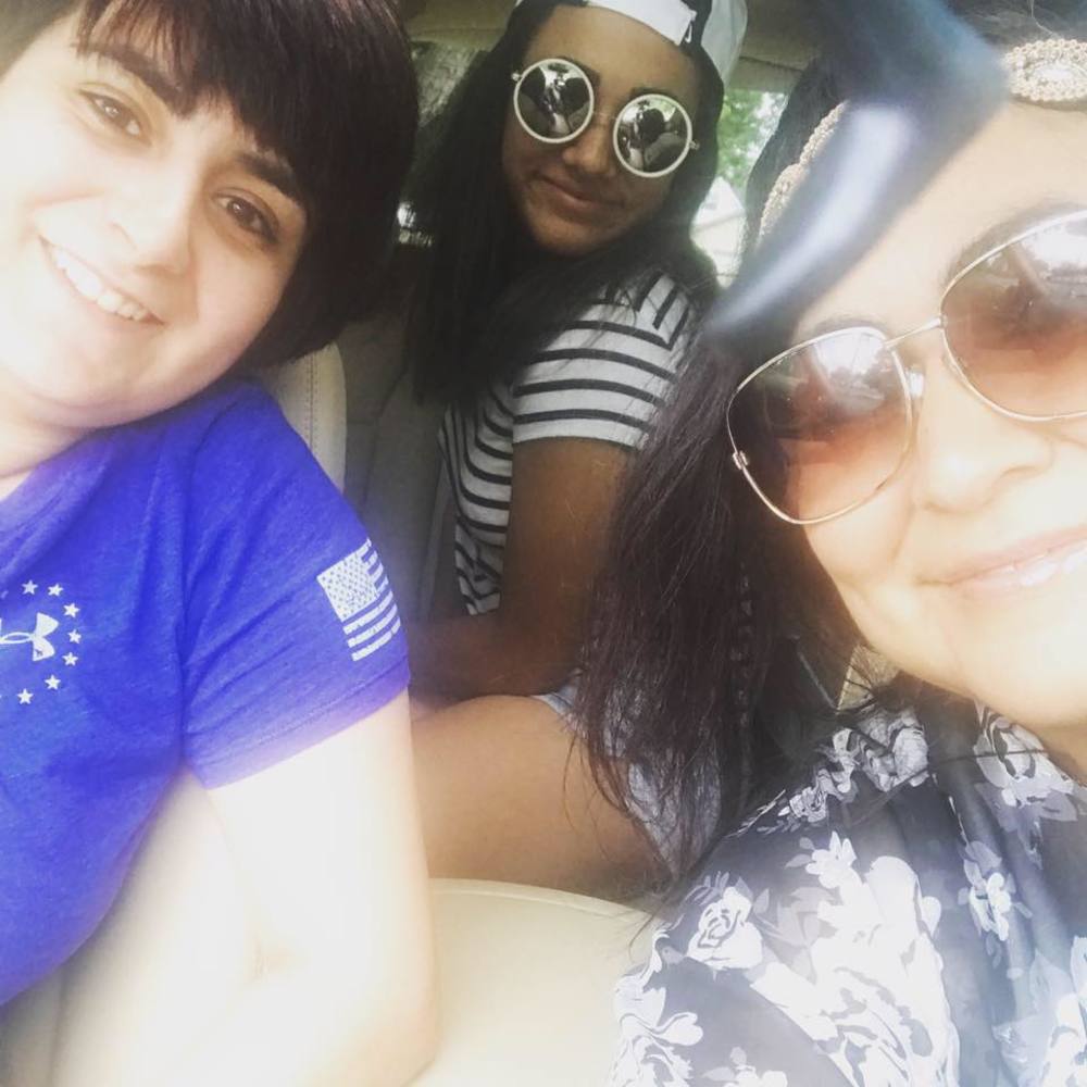 Meet your Posher, Deliha