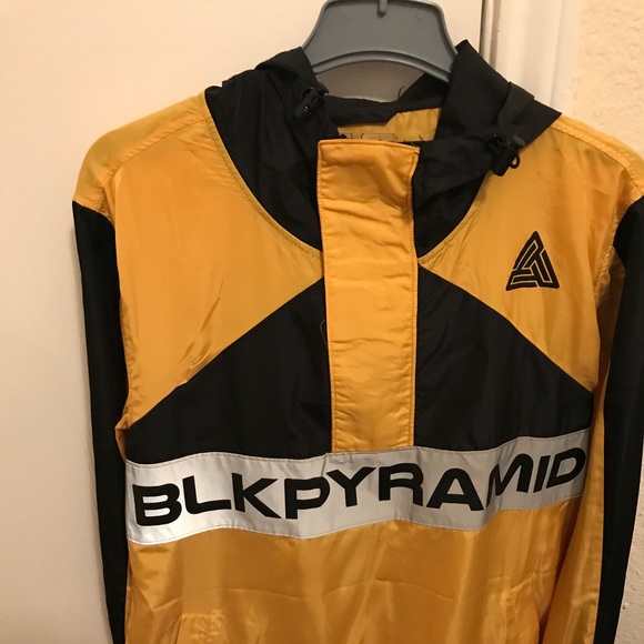 pyramid windbreaker
