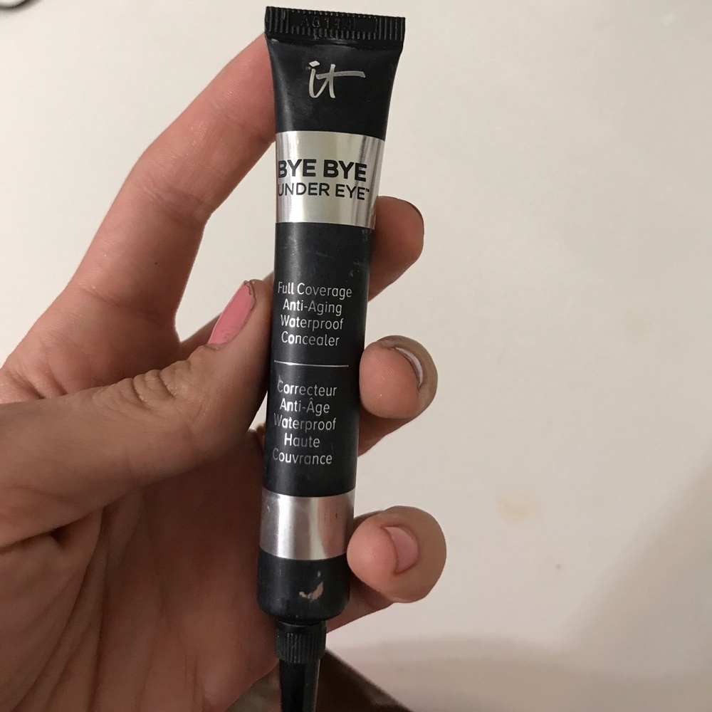 IT cosmetics bye bye under eye concealer