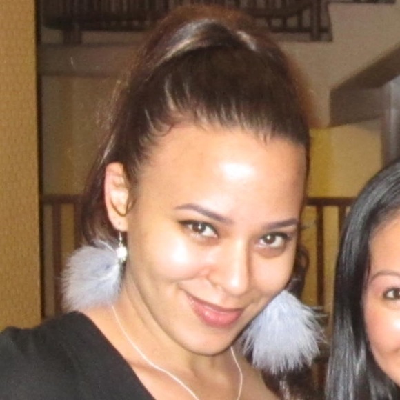 Meet your Posher, Joy - Picture 1 of 1