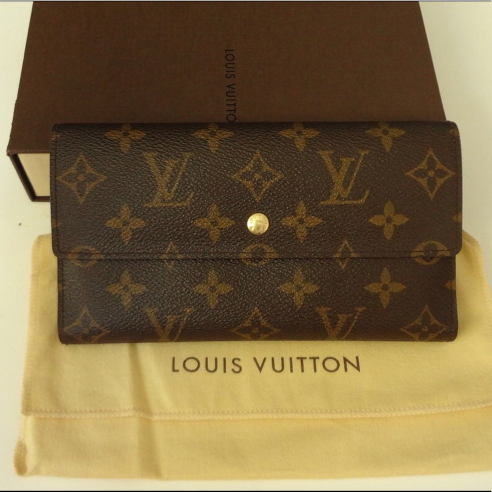 LAST PRICE! Authentic LV wallet