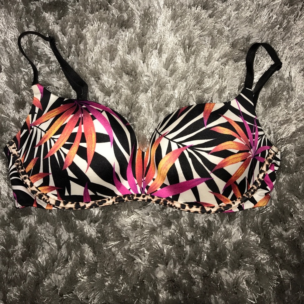 Victoria's Secret Balconet Bra New 32D
