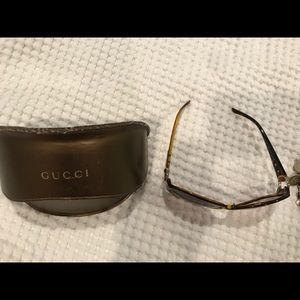 Gucci oversized sunglasses