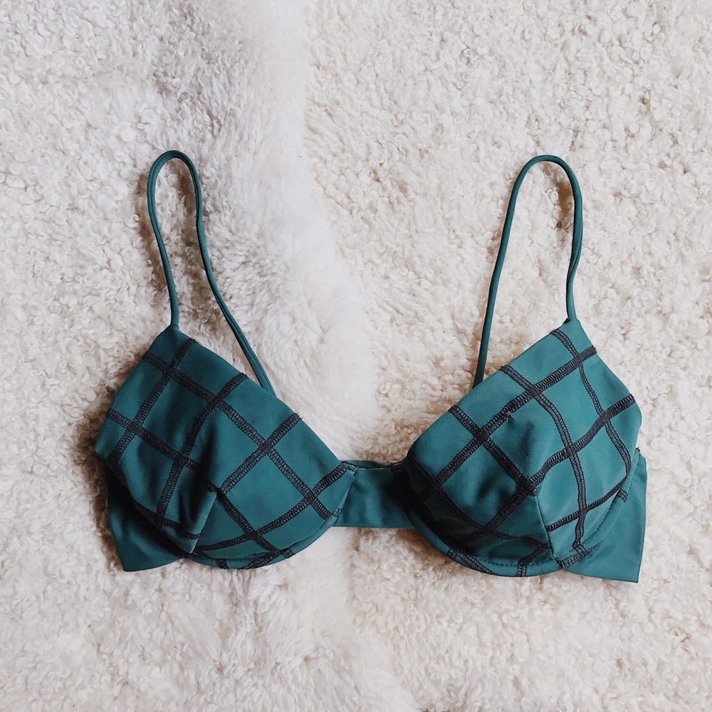 SOLD Acacia Manhattan Top in Seaweed XL