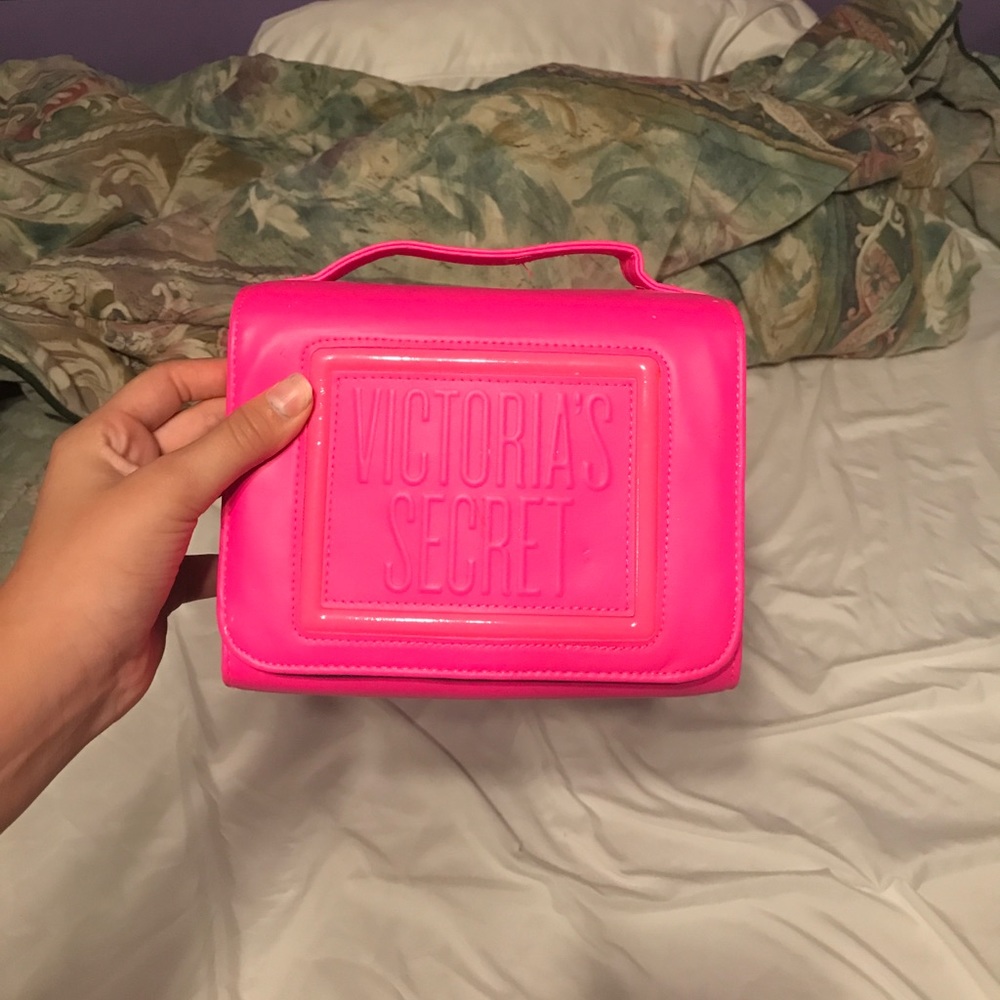 Hot pink Victoria’s Secret hanging/box makeup case