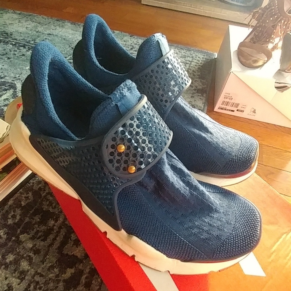 Nike sock dart size 7 euc