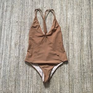 Acacia Venezuela one piece