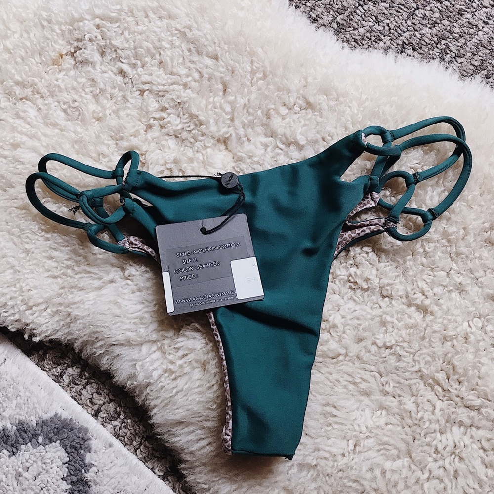 SOLD Acacia Molokini Bottom in Seaweed size L