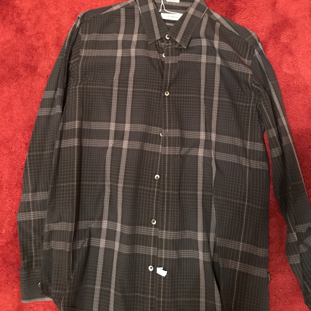 Casual/dress shirt button down