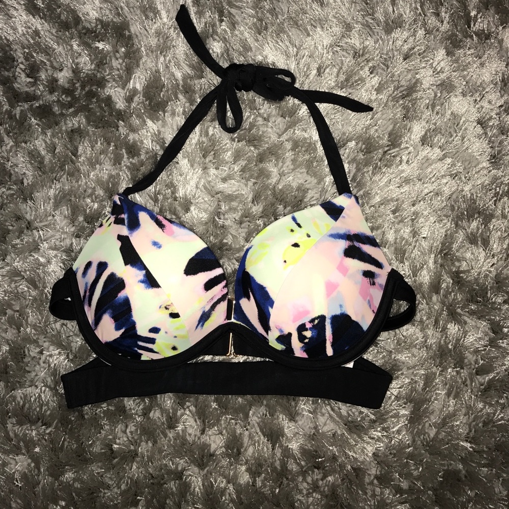 Bikini top 32C Victoria's Secret