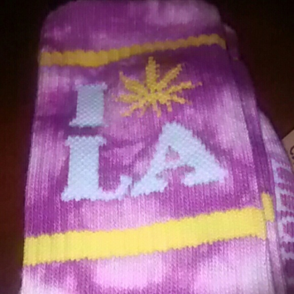 100% Authentic Purple HUF LA Socks - Picture 3 of 3