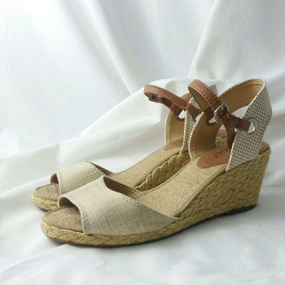 Lucky Brand Tan Canvas Peep Toe Espadrille Sandal