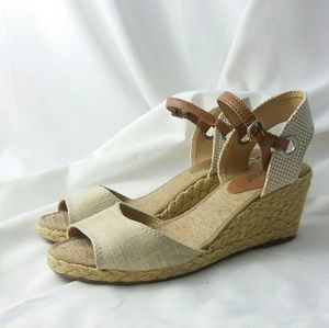 Lucky Brand Tan Canvas Peep Toe Espadrille Sandal