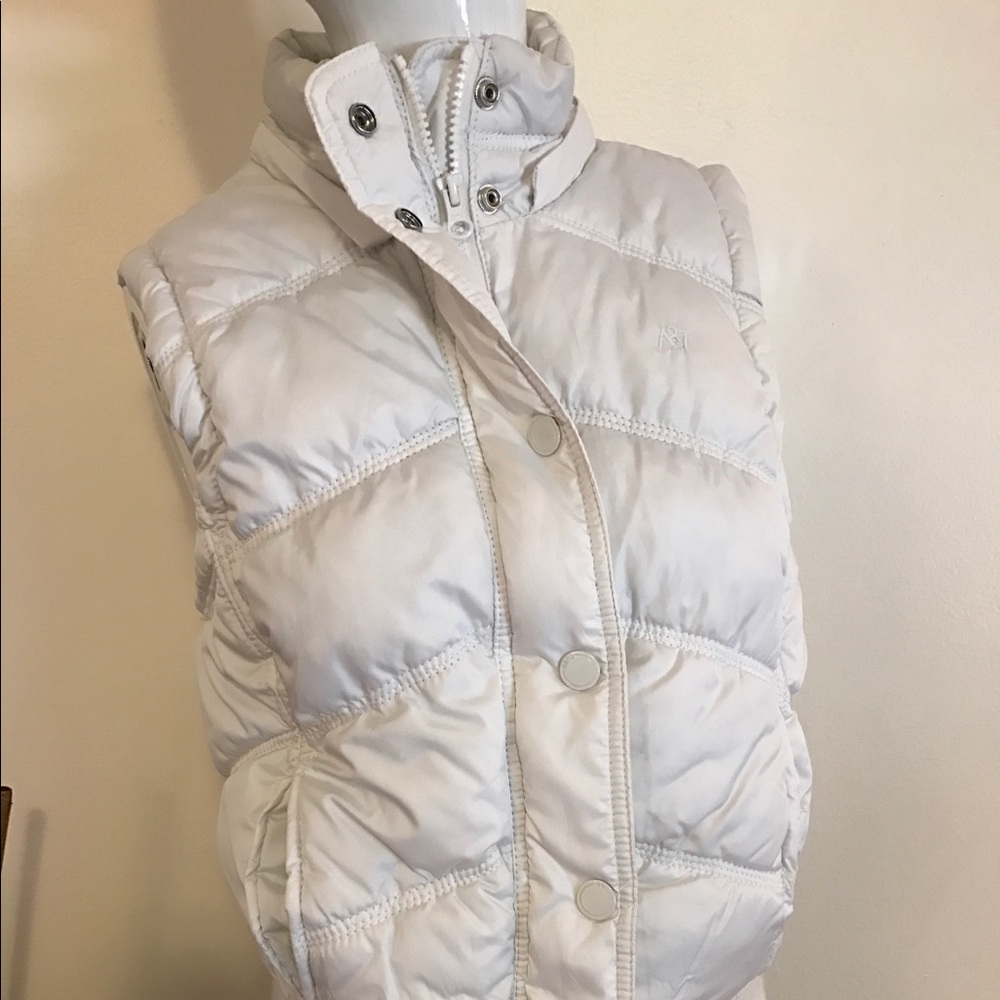 Puffer vest bomber jacket in white by aeropostale