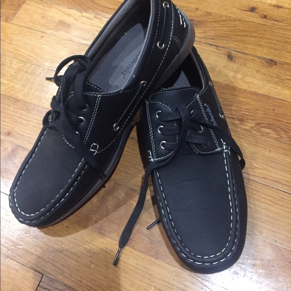 Academiks shoes👞👞👞 - Picture 1 of 1