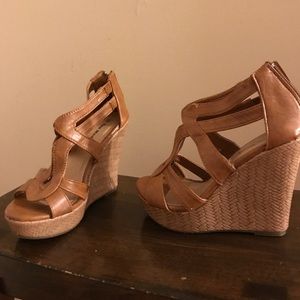 Wedges Tan size 5 1/2
