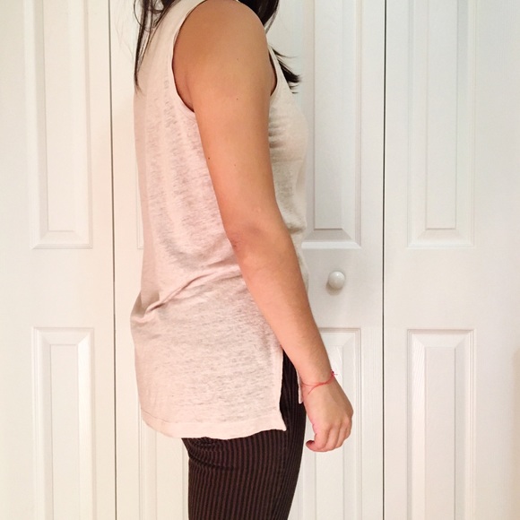 Banana Republic V-Neck Sleeveless Tank - Picture 3 of 4