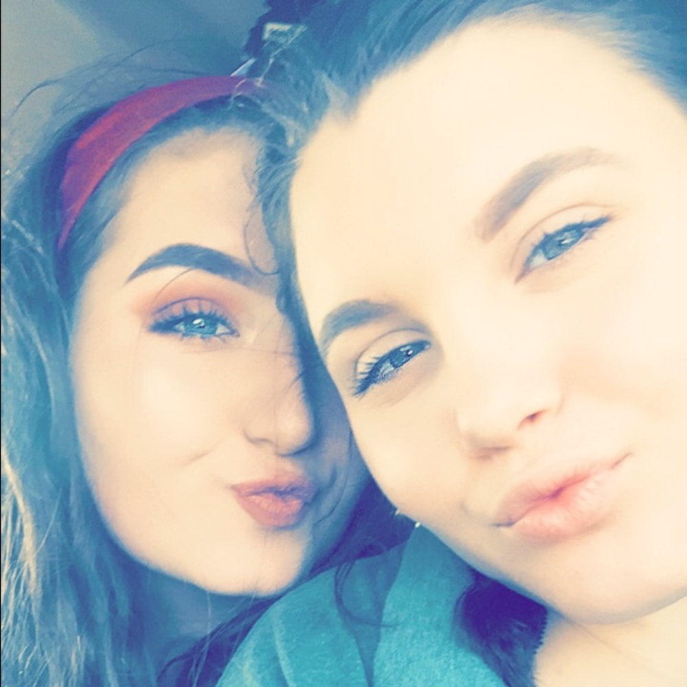 Meet your Posher, Abany