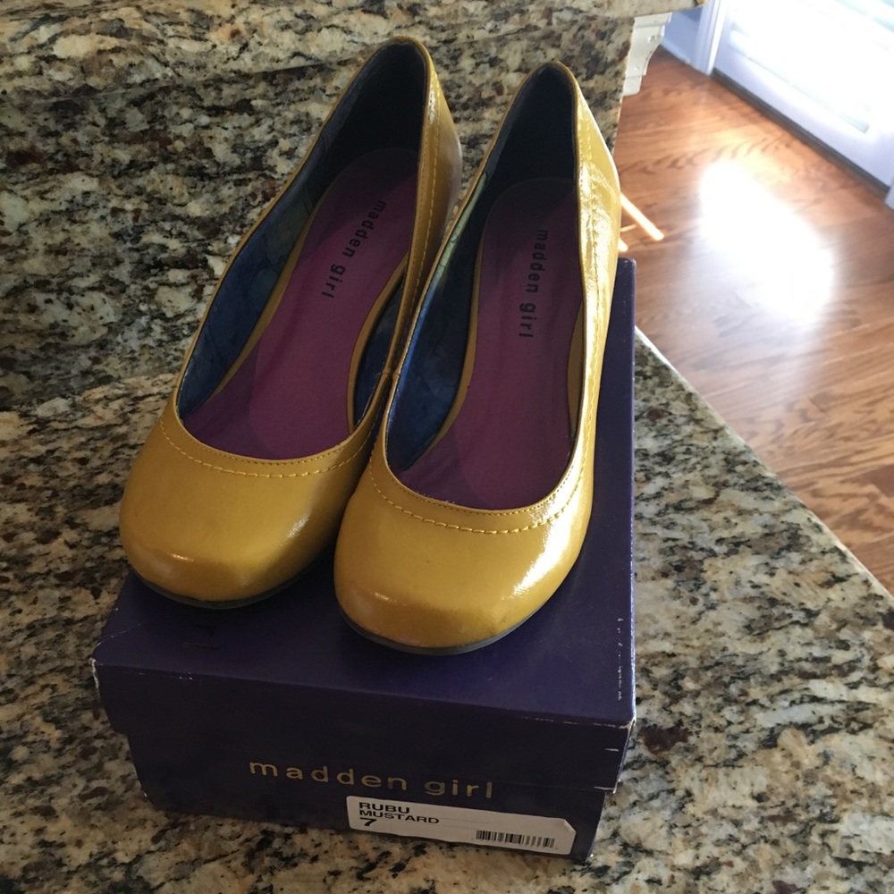 Madden girl kitten heels