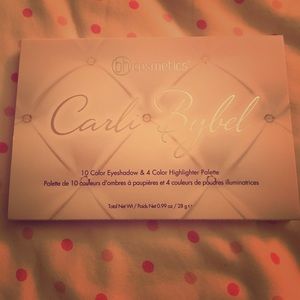 Carli Bybel eye shadow palette