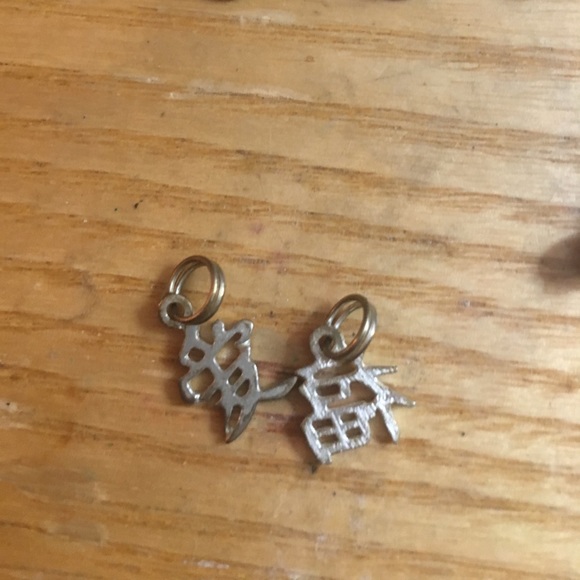 Charms - Picture 3 of 4