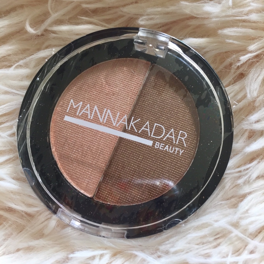 Mannakadar SPLIT BRONZER AND HIGHLIGHTER