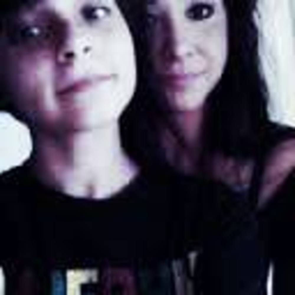 Meet your Posher, Gloria