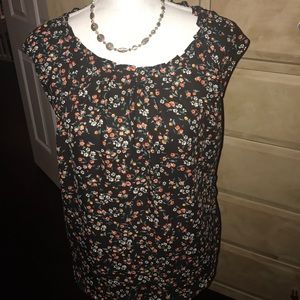 Floral top