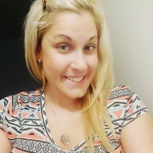 Meet your Posher, Candace