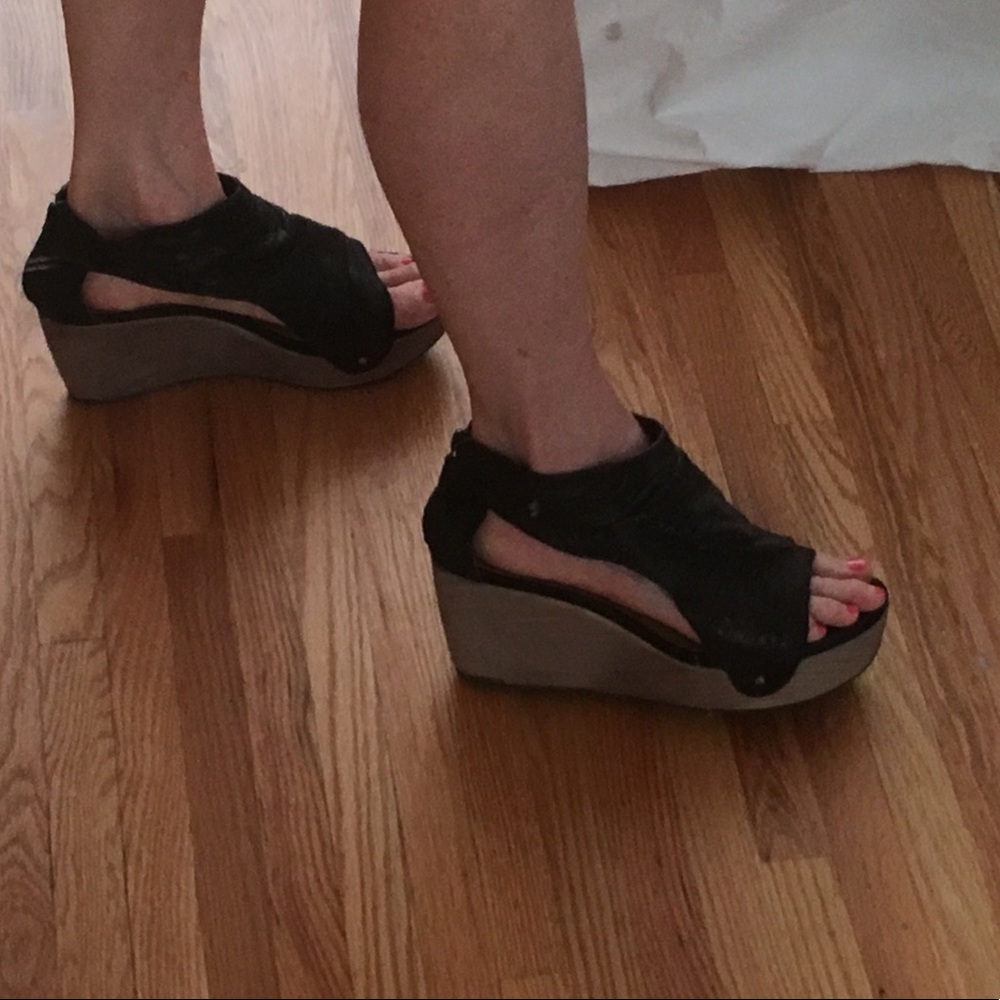 Coclico wooden/leather platform sandals